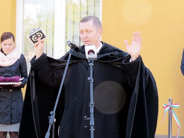 Átadták a felújított felnőtt háziorvosi rendelőt 37